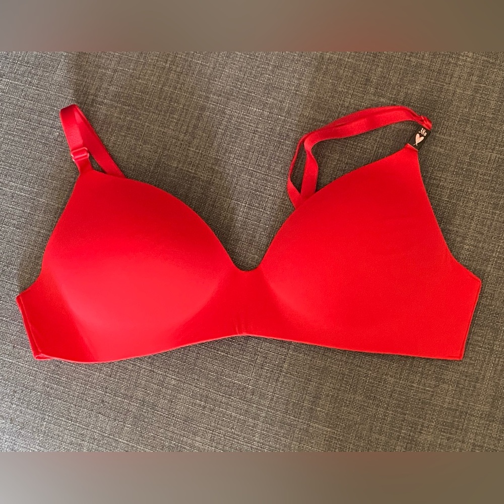 VICTORIA SECRET WIRELESS BRA